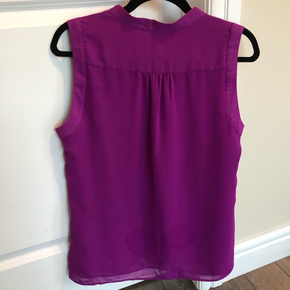 Banana Republic purple sleeveless blouse - Picture 4 of 4